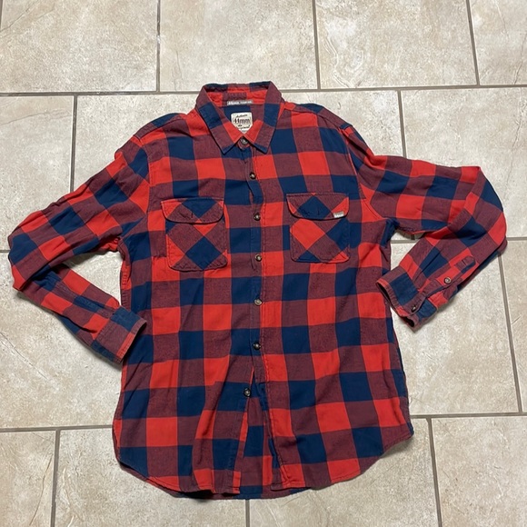 Red 44mm checkered Flannel - Picture 1 of 4